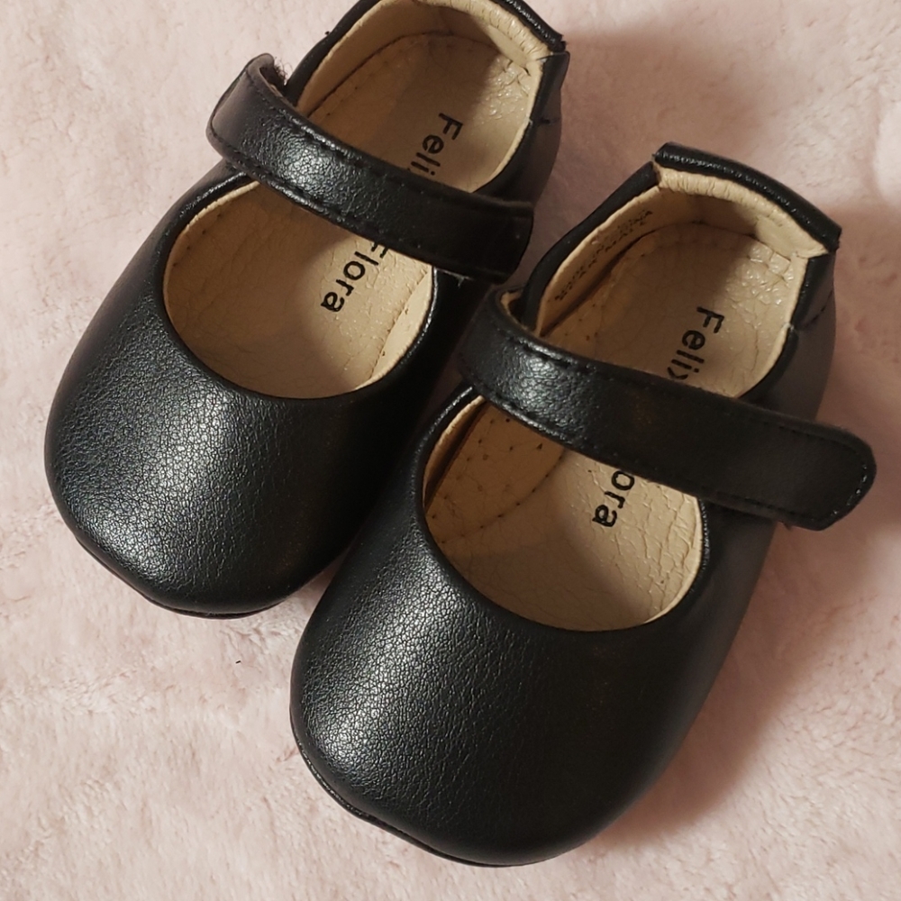 Felix & Flora baby shoes